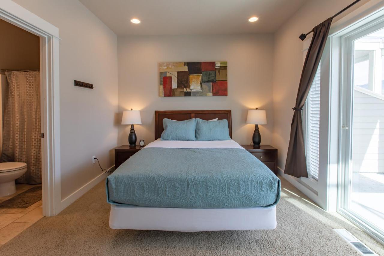 Rockaway Beach Vibes,Waterfront Oceanfront Rockaway Beach House Near Downtown,Wifi, Washer Dryer Eksteriør billede